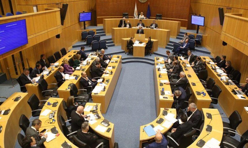 ממשלת קפריסין מודיעה על צעדים חדשים לבלימת האינפלציה