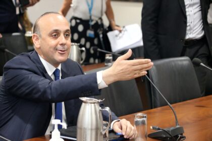 Paphos Mayor Alleges Universities Are Selling Degrees in Africa