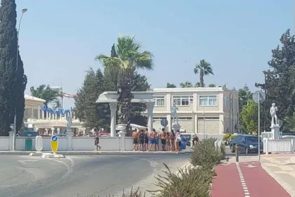 Το Υδάτινο Πάρκο της Αγίας Νάπας Ξανανοίγει Μετά από Ψευδή Συναγερμό