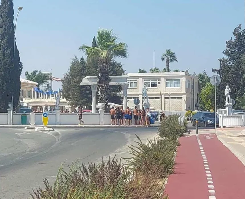 Το Υδάτινο Πάρκο της Αγίας Νάπας Ξανανοίγει Μετά από Ψευδή Συναγερμό