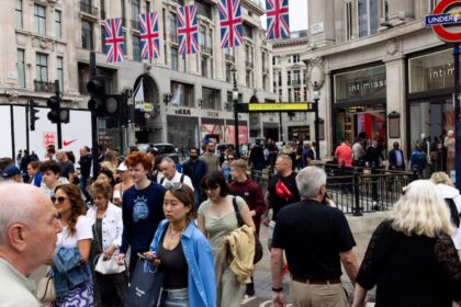 UK Shop Prices Surge, Fueling Inflation Concerns