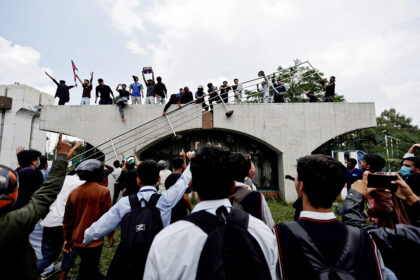 19 Killed in Nepal as 'Gen Z' Protests Erupt Over Social Media Ban