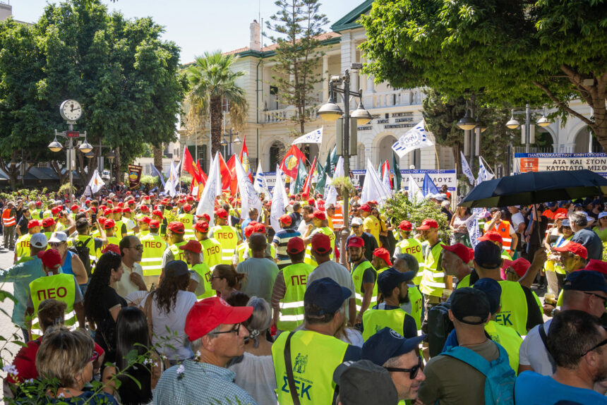 Thousands Rally in Limassol for Full Restoration of Cost-of-Living Allowance