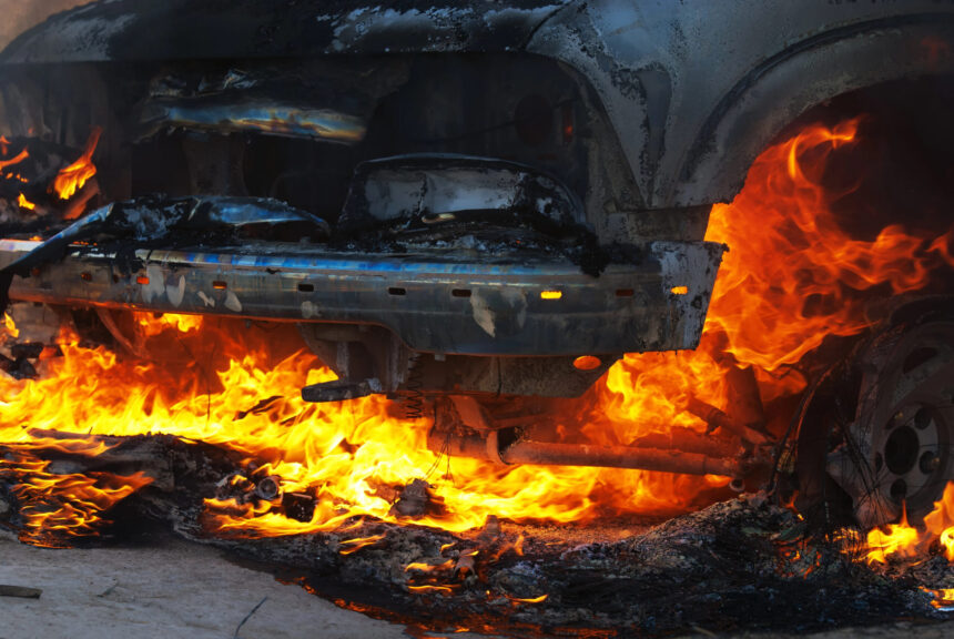 Aradippou fire: Six Vehicles Damaged in Aradippou Municipality Fire