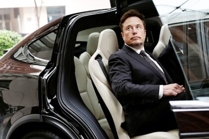 Elon Musk Targets $1 Trillion Compensation Plan Amid Tesla's Shift to AI