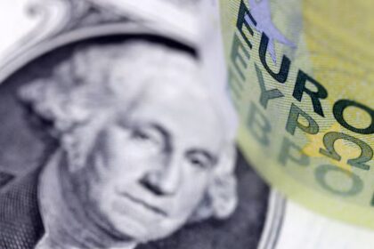 Dollar Weakness Drives Record US Corporate Euro Bond Issuance