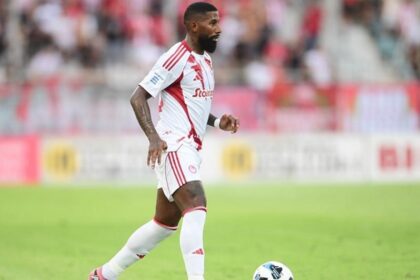 Olympiakos Squad Ready for Clash Against Panserraikos Without Rodiney