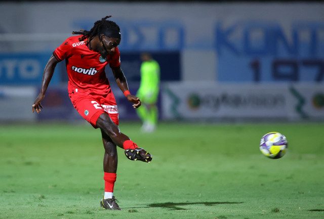 Dionkou Struggles to Find Form Amidst Team Changes