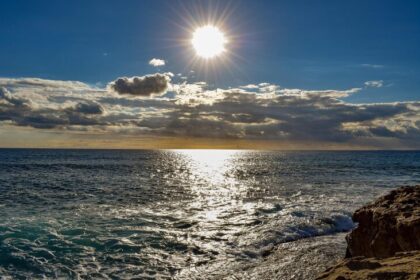 Digital Nomads and Returnees Transforming Cyprus' Demographics