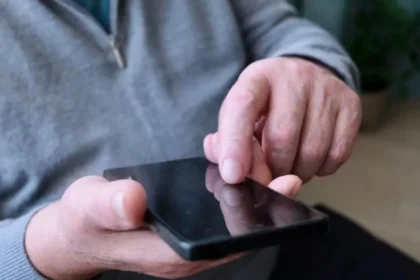 78-Year-Old Man Defrauded in Online Romance Scam