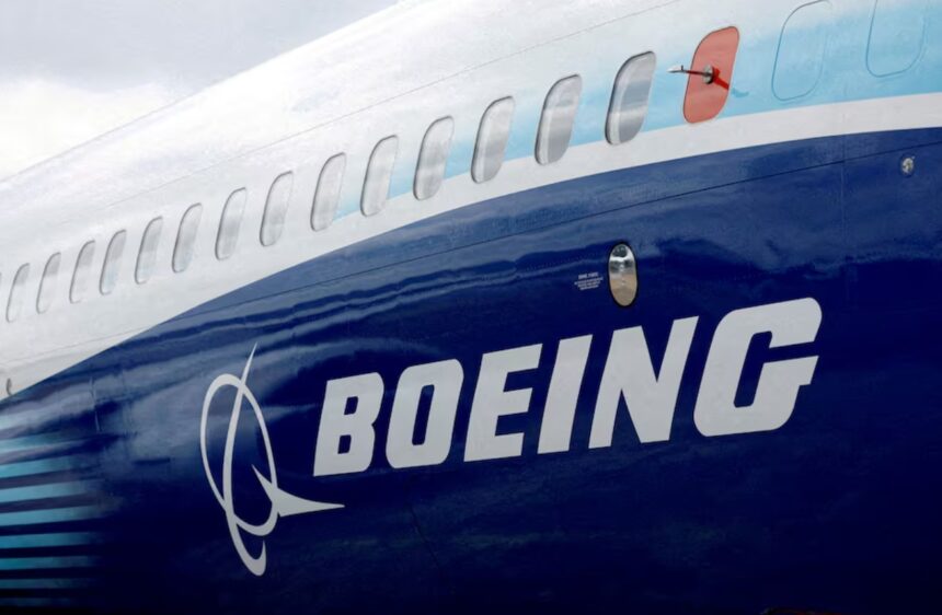 Planemakers Delay New Jet Launches Amid Performance Challenges