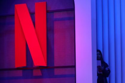 Netflix Stock Declines Despite Promising Show Line-Up and Advertising Strategies