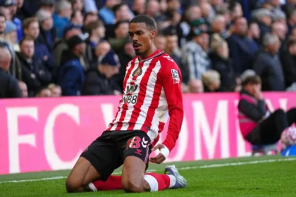 Sunderland Holds Firm in the Top Four with Draw Against Everton