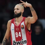 ολυμπιακός: Ολυμπιακός Triumphs Over Paris with Strong Finish Led by Fournier