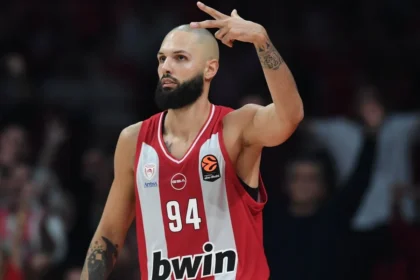 ολυμπιακός: Ολυμπιακός Triumphs Over Paris with Strong Finish Led by Fournier