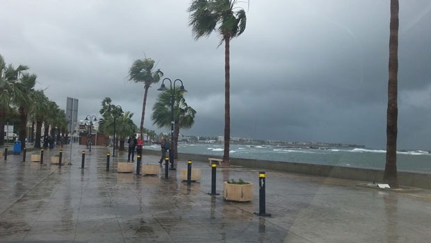 Paphos Mobilises Crews Ahead of Storm Byron