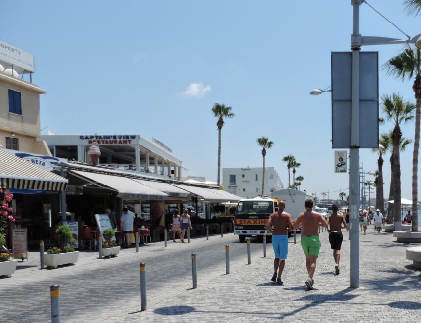 Paphos Targets Over 3,000 Unlicensed Businesses for Suspension
