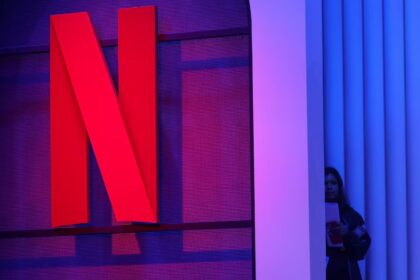 Netflix Negotiates Purchase of Warner Bros Discovery Assets