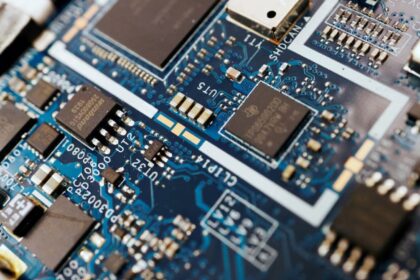 Qatar and UAE Join U.S.-Led Initiative to Secure Technology Supply Chains