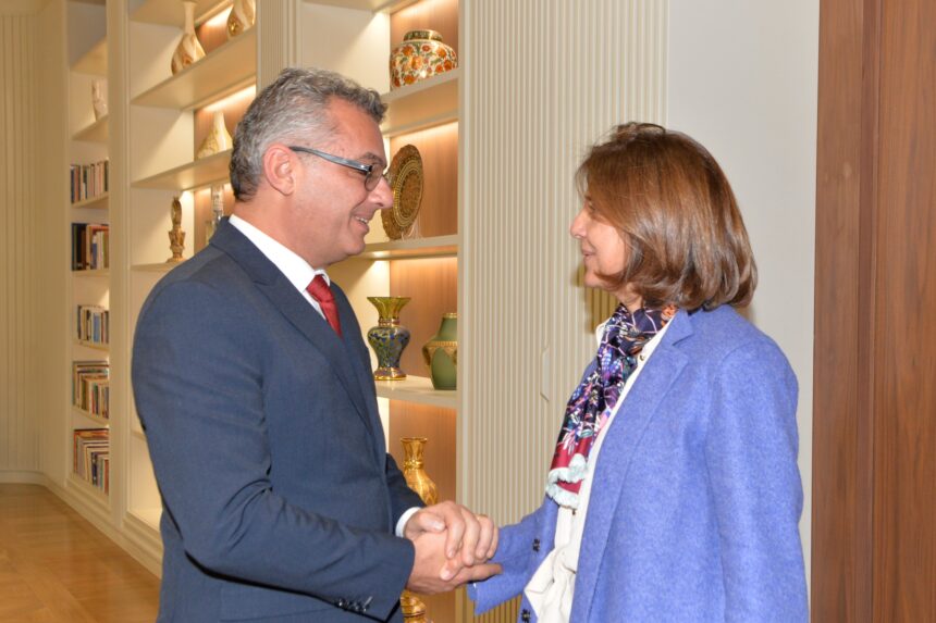 Holguin Promises Substantial Tripartite Meeting on Cyprus