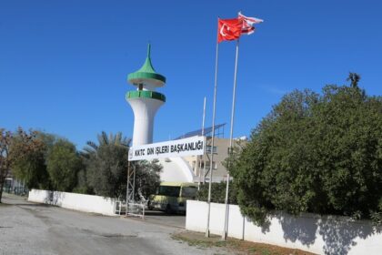 Gaddafi mosque: Minaret at Gaddafi-funded Mosque in Cyprus to Remain Intact