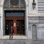 Greek Banks Adapt to Changing Customer Habits with New Revenue Models