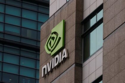 AI Infrastructure Investments Surge as Tech Giants Forge Multi-Billion Dollar Deals