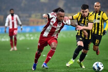 Stoiximan Super League: AEK Held by Olympiakos in Thrilling Draw