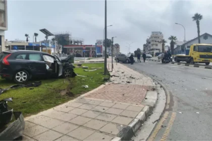 Six Hospitalised After Serious Road Crash in Larnaca
