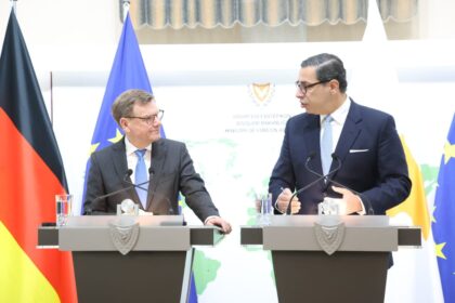 Kombos and Wadephul Address Security and Energy Risks Amid Middle East Conflict