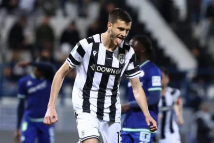 πΑΟΚ: ΠΑΟΚ Claims Victory Over Kifisia 4-1, Rising to the Top of the Super League