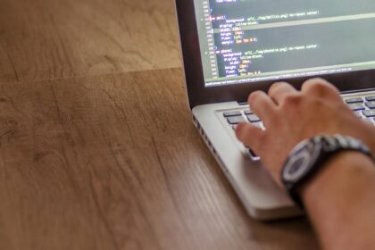 Cyprus IT Sector Calls for Educational Reforms to Enhance Competitiveness