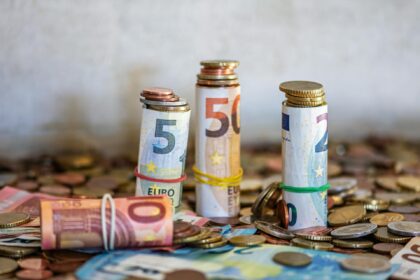 Cyprus Sees Significant Drop in New Lending Amid Low Deposit Rates