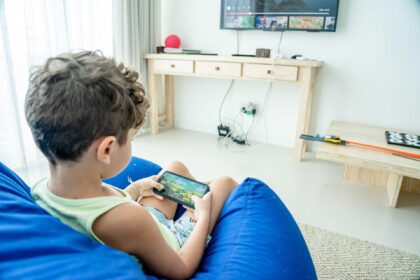 Screen limits: Cypriot Children Exceed Safe Screen Time Limits, New Survey Reveals