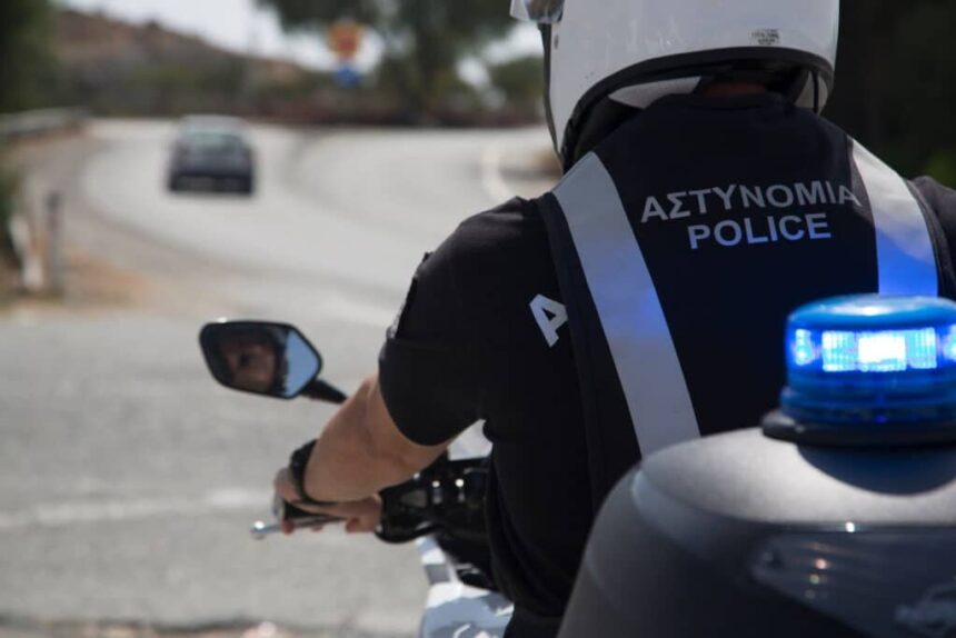 Handbag theft: Man Arrested for Stealing Handbag with Cash from Unlocked Car
