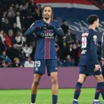 Kvaratskhelia's Late Goals Sink Chelsea in Paris