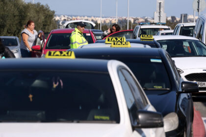 Urban Taxi Drivers Threaten Indefinite Strike Over Competition Issues