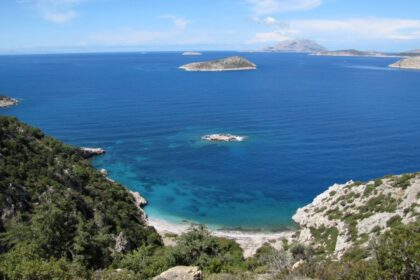 600,000 Cypriots Travelled to Greece Last Year