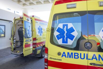 Elderly man critically injured in lorry collision in Nicosia