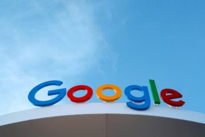 Alphabet Shares Surge 6% as AI Boosts Google Cloud Growth