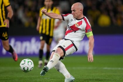 Izi Palazón Faces Seven-Match Ban, Impacting Rayo Vallecano's Season
