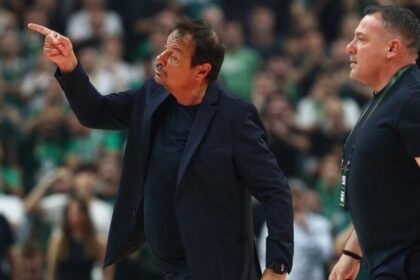 Tempers Flare in EuroLeague Clash: Ataman and Martinez Ejected