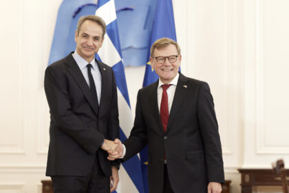 Mitsotakis Highlights Cyprus' Role Amid Middle East Turmoil