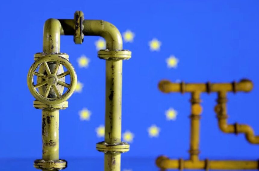 Expensive LNG Fuelling Europe's Deindustrialisation, Warns Shipowner