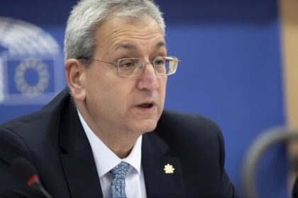 Mousiouttas Advocates for Pension Reforms in Spirit of May Day