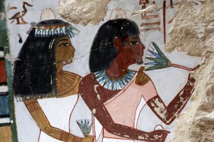 Luxor Exhibits Tutankhamun Tomb Artifact and Restored New Kingdom Tombs