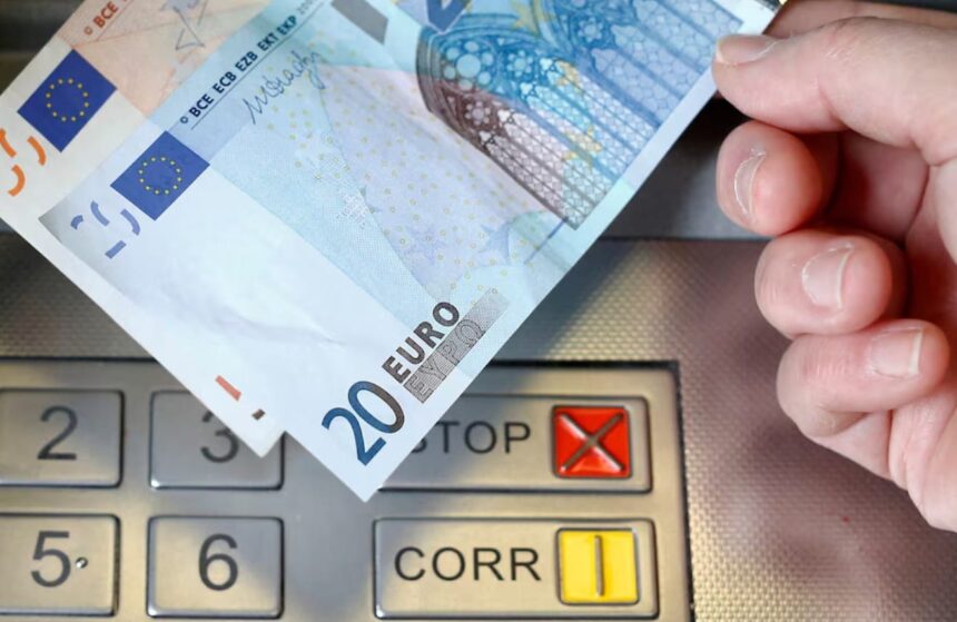 Greek banks: Valuation Insights on Greek and Cypriot Banks Highlight Growth Potential