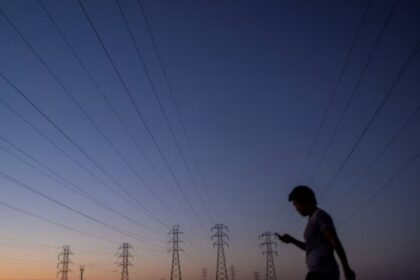 Battery Storage Firms Face Grid Connection Challenges Amid AI Demand