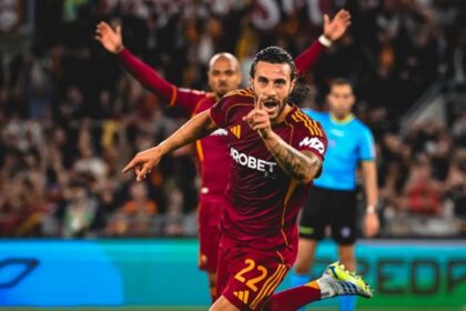 Roma Dominates Fiorentina, Keeps Champions League Hopes Alive
