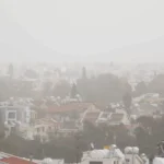 Light Dust and Rain Expected as Inland Temperatures Reach 31 °C